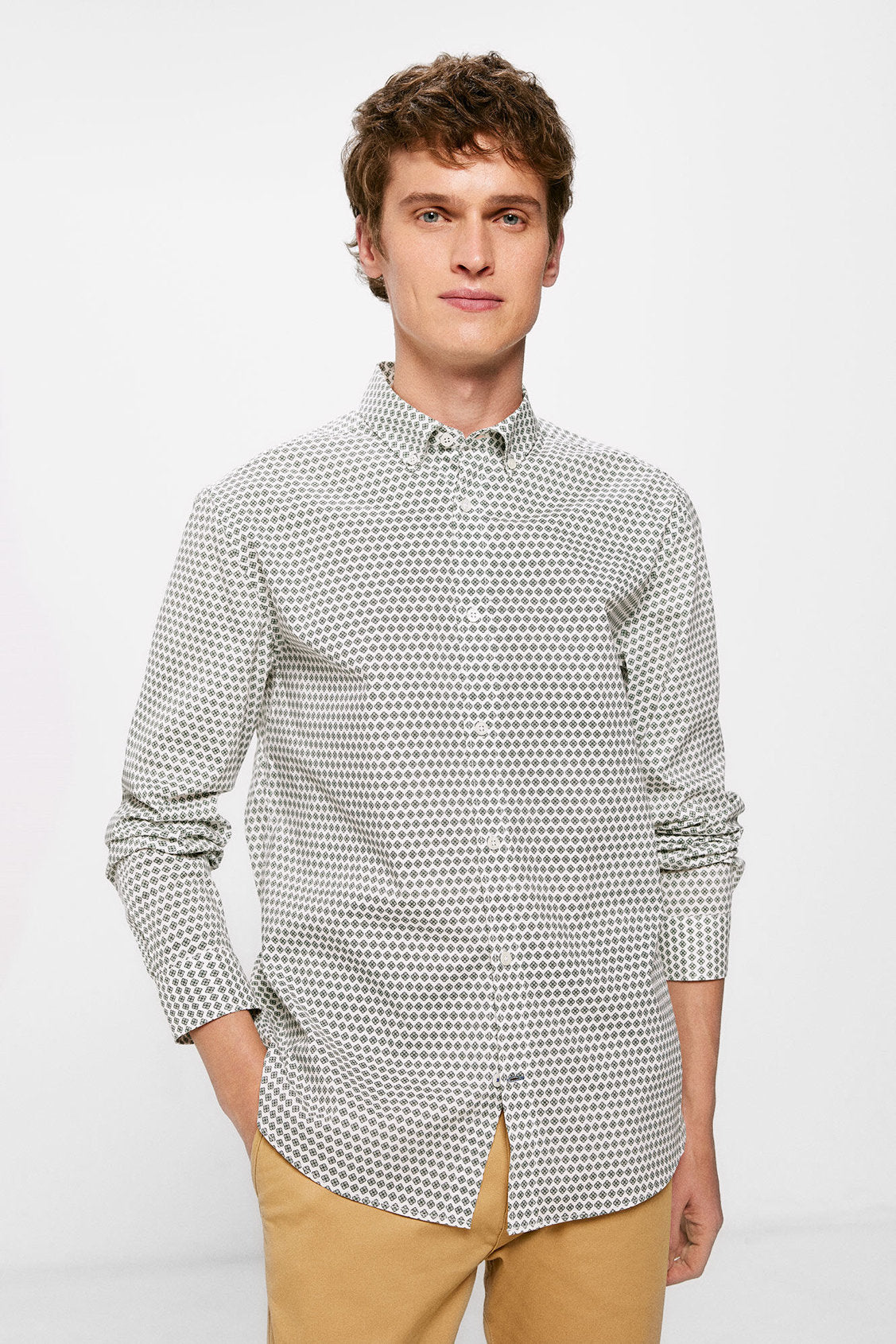 Button Down Shirt With All Over Print_1517702_99_01