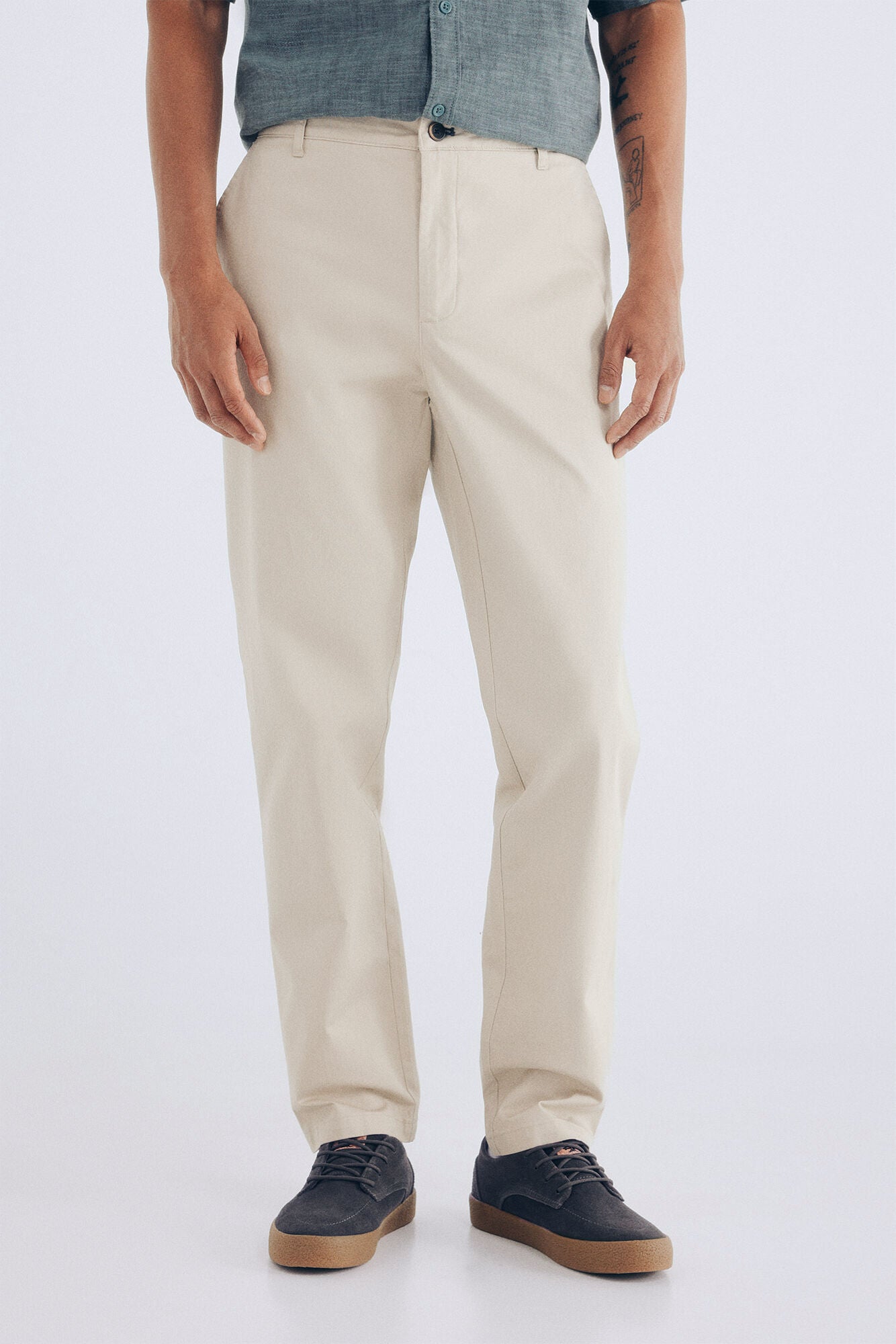 Springfield_Beige_Lightweight Comfort Slim Fit Chinos Pants_1552721_50_02