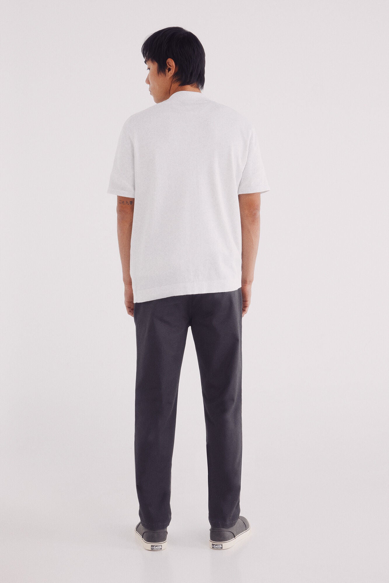 Springfield_Grey_Slim Fit Micro-Printed Chinos Pants_1552727_40_05