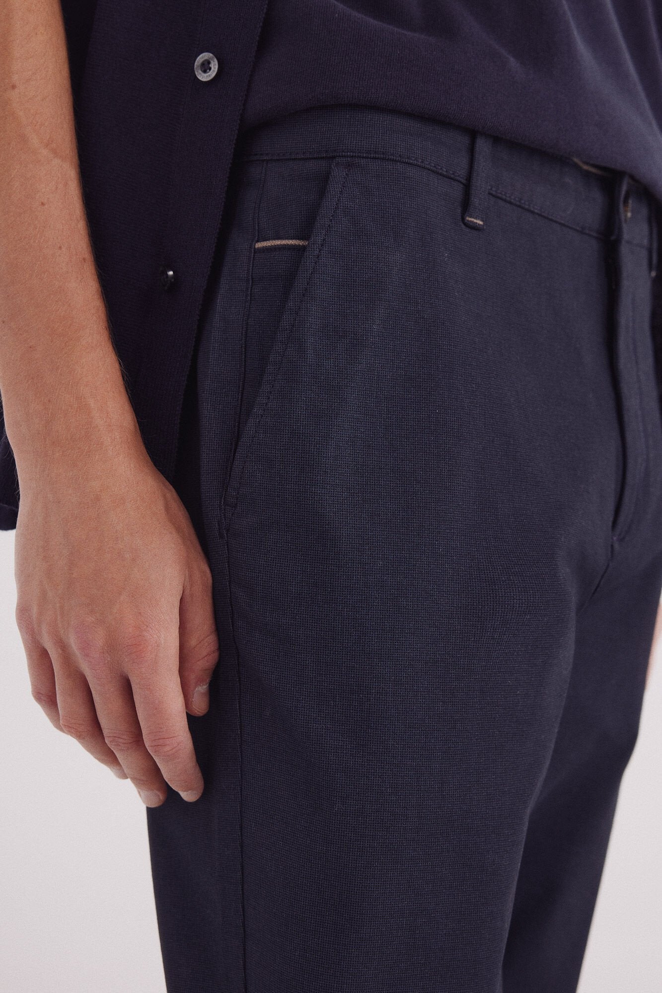 Springfield_Blue_Slim Fit Micro-Printed Chinos Pants_1552727_95_04