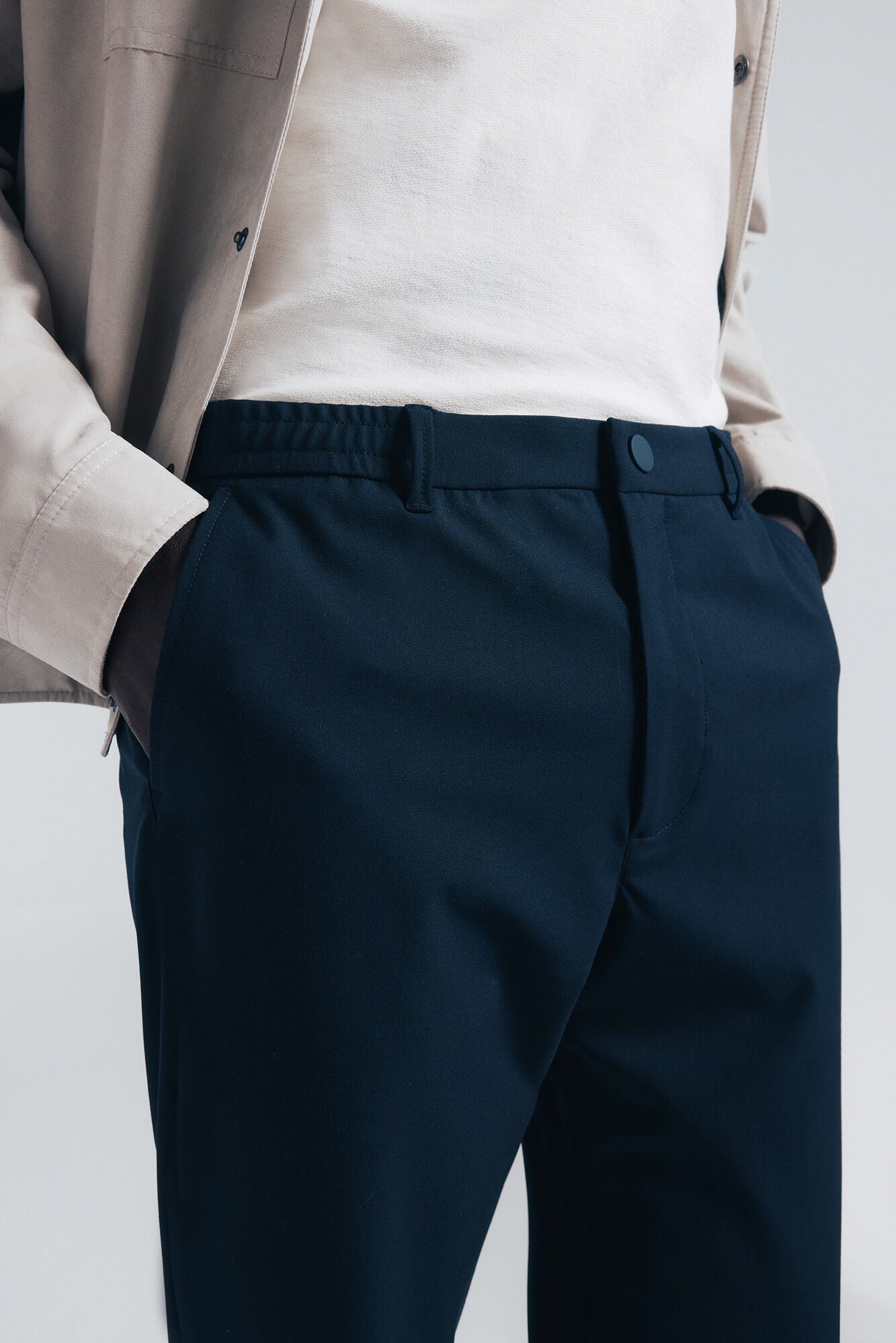 Springfield_Dark_Blue_Paul Structured Chinos Trousers_1552736_11_04