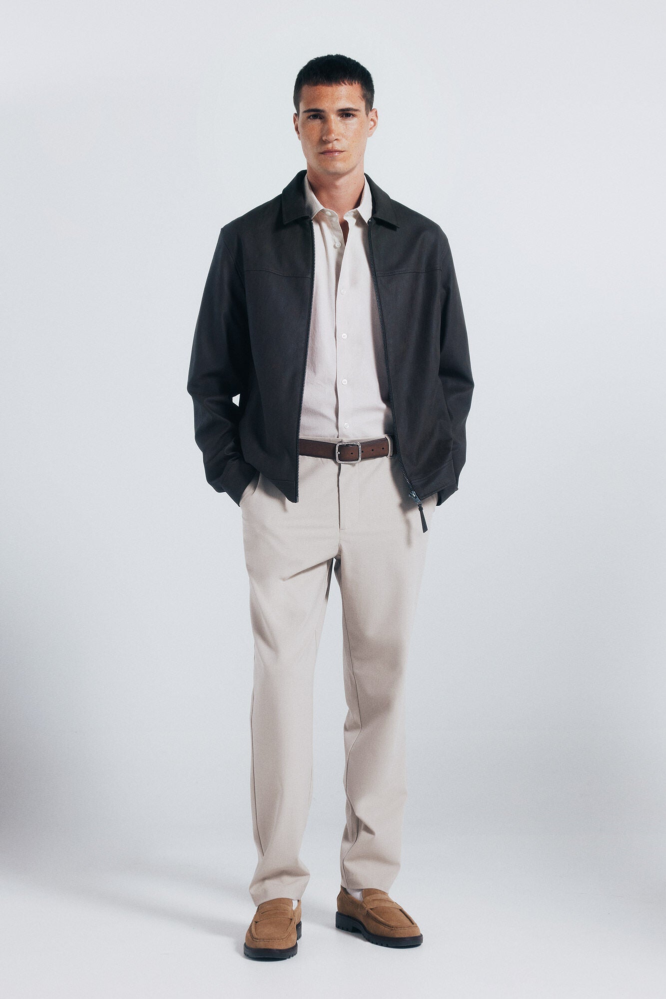 Springfield_Sand_Paul Structured Chinos Trousers_1552736_38_01