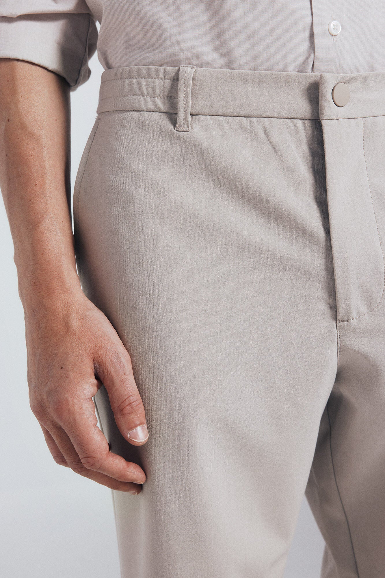 Springfield_Sand_Paul Structured Chinos Trousers_1552736_38_03