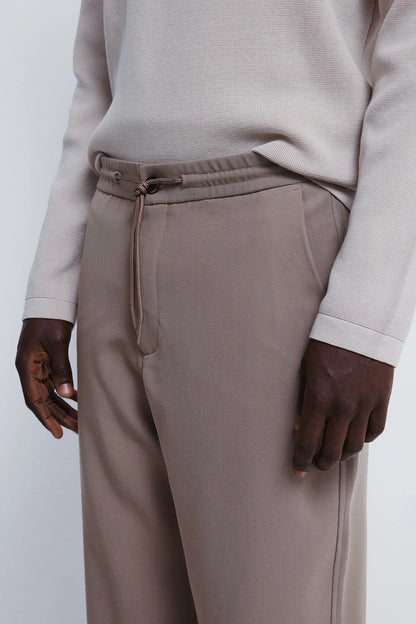 Springfield_Sand_Fluid Jogger Trouser_1552738_36_04