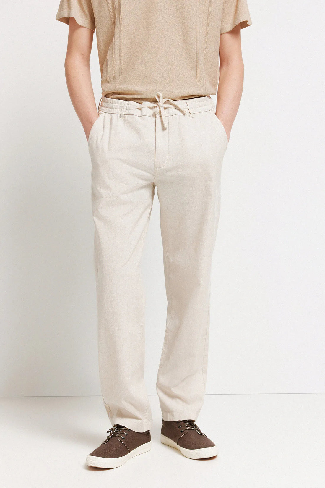 Springfield Beige Men Linen Comfort Fit Chinos SKU: 1553717_51 Image 02