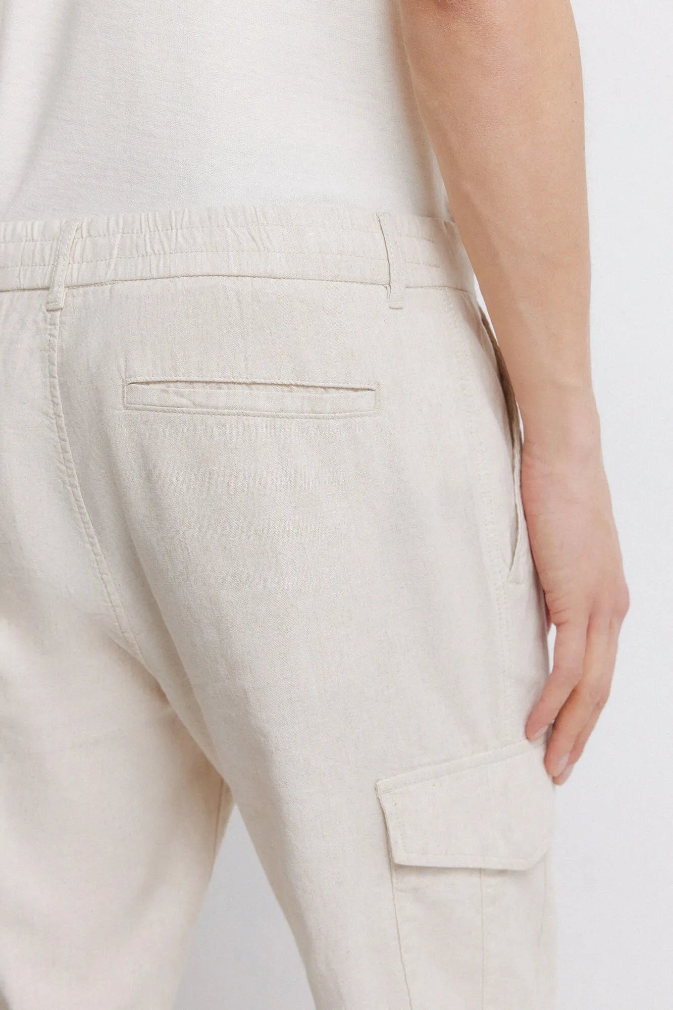 Springfield Beige Men Linen Cargo Slim Fit Trousers SKU: 1553718_51 Image 06