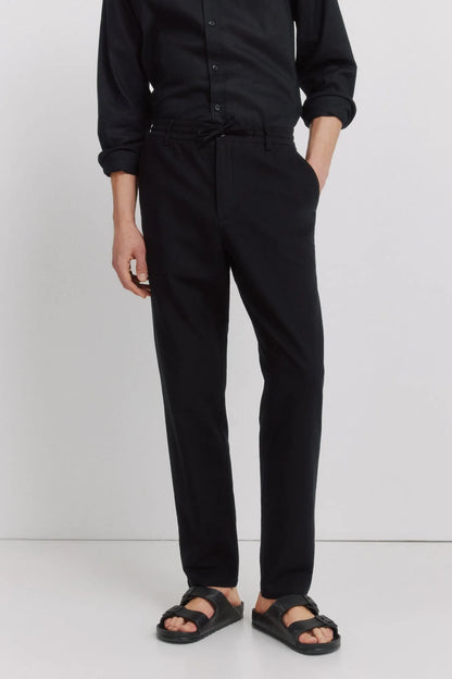 Springfield Black Men Linen Comfort Fit Chinos SKU: 1553735_01 Image 02
