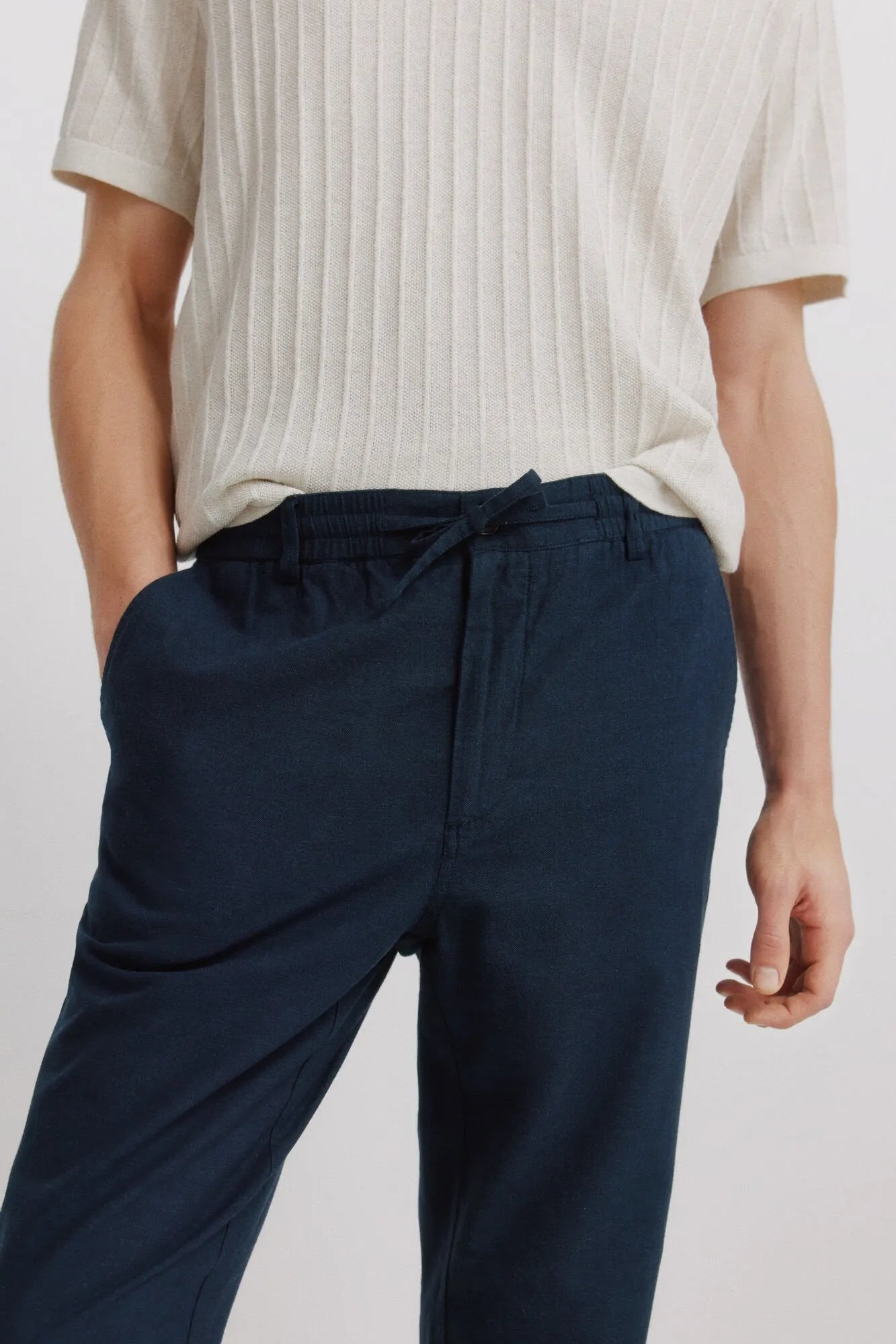 Springfield Blue Men Linen Comfort Fit Chinos SKU: 1553735_11 Image 04