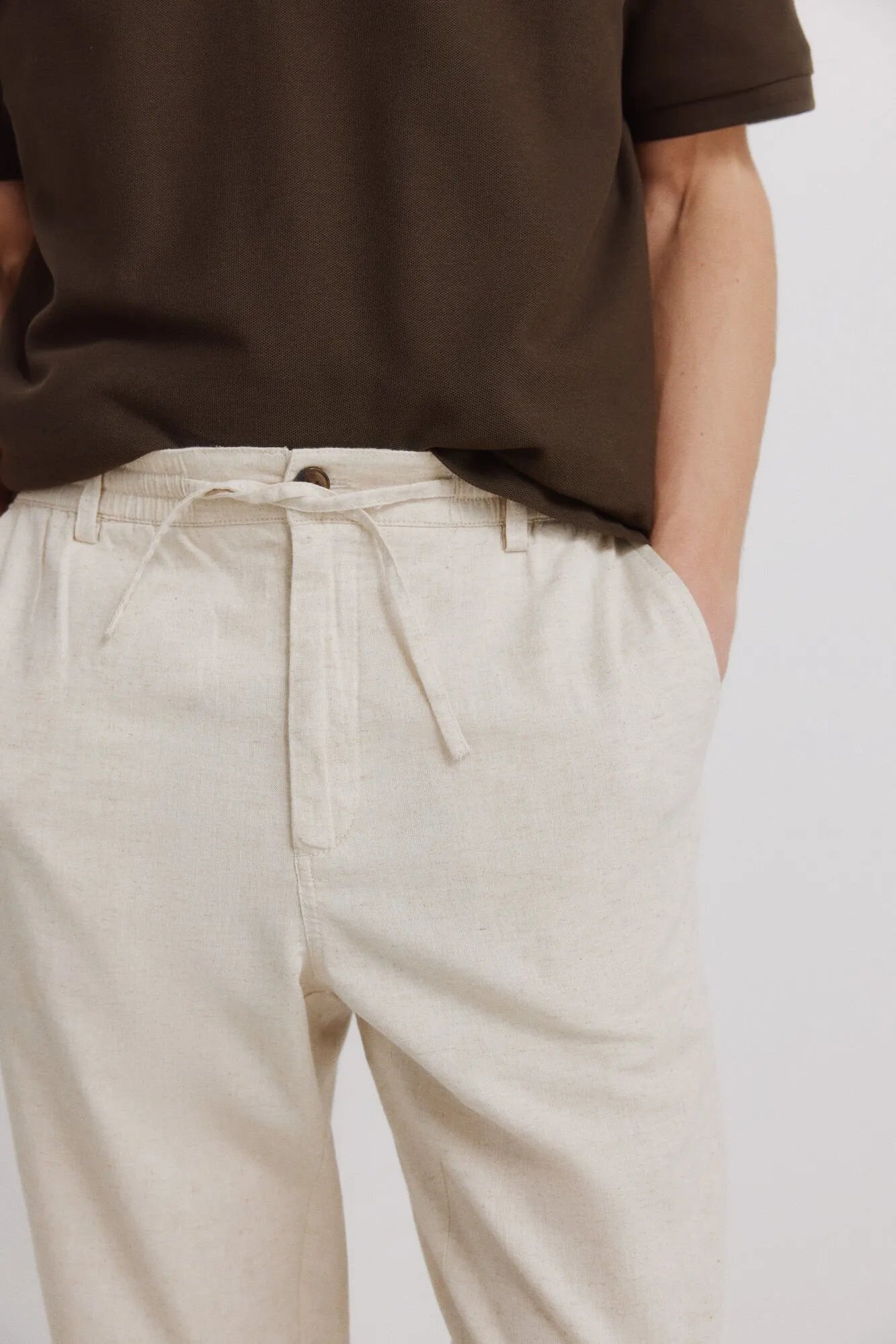 Springfield White Men Linen Comfort Fit Chinos SKU: 1553735_97 Image 04