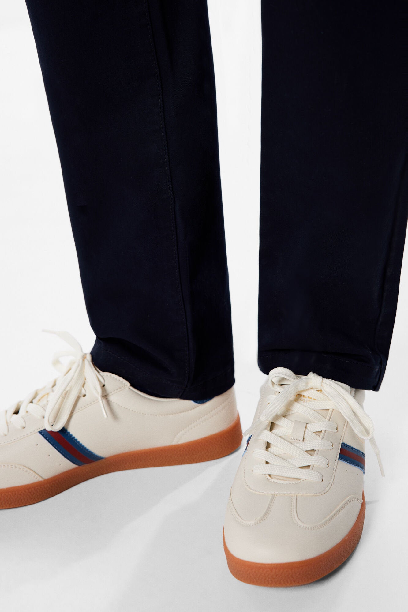 Loose Fit Chino Trousers_1557247_10_05