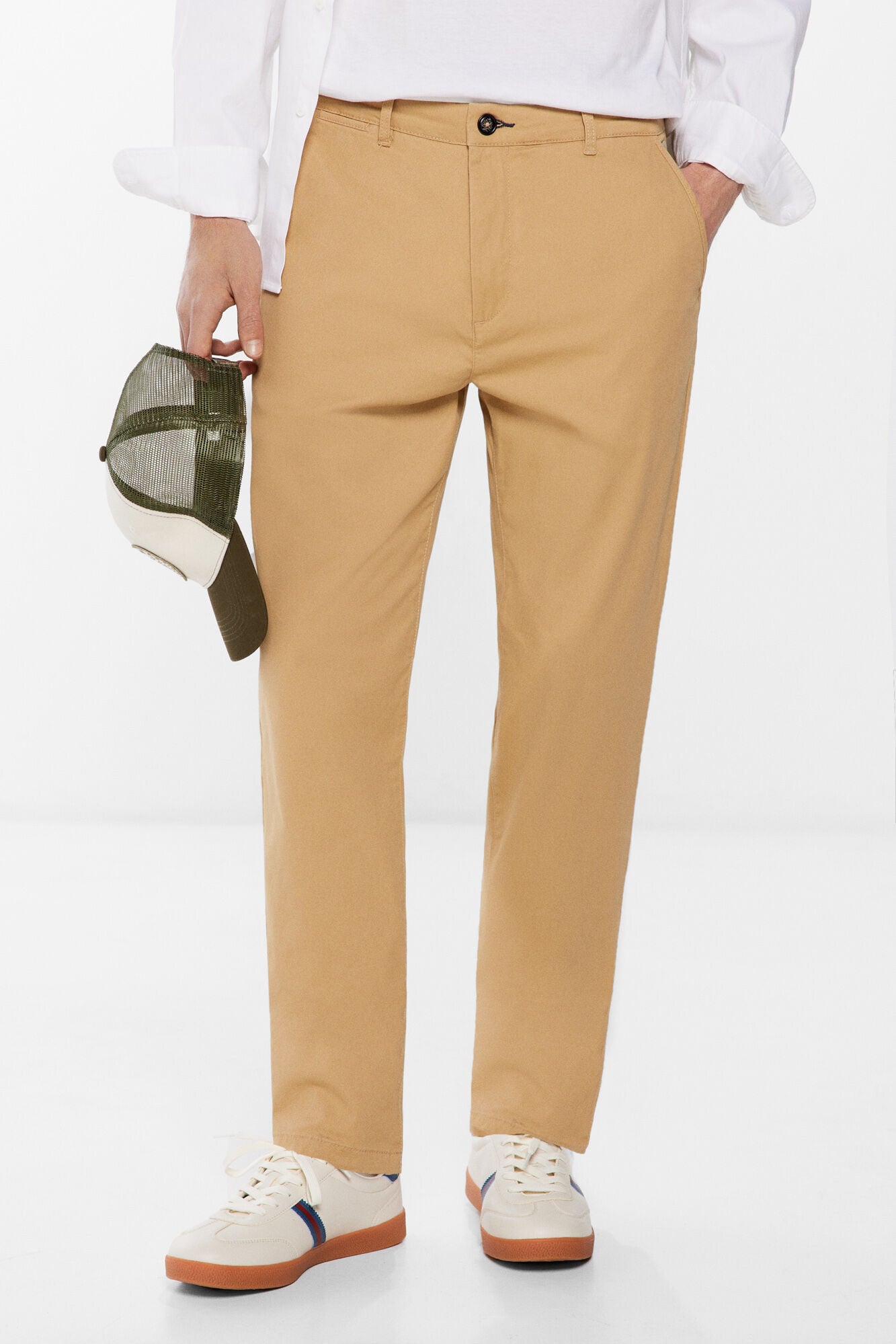 Loose Fit Chino Trousers_1557247_52_03