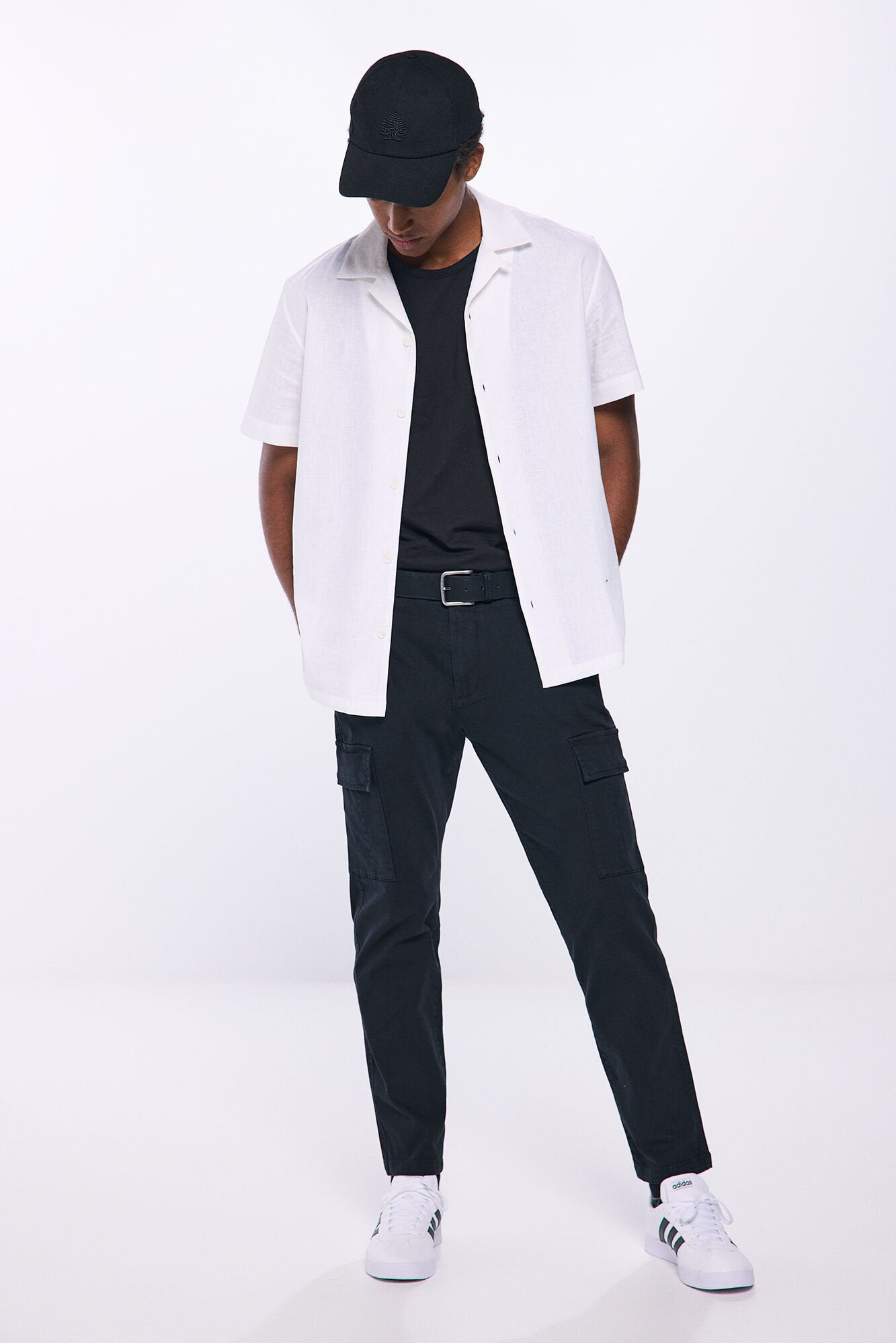 Cargo Trousers Slim Fit in Cotton Fabric_1558227_01_01