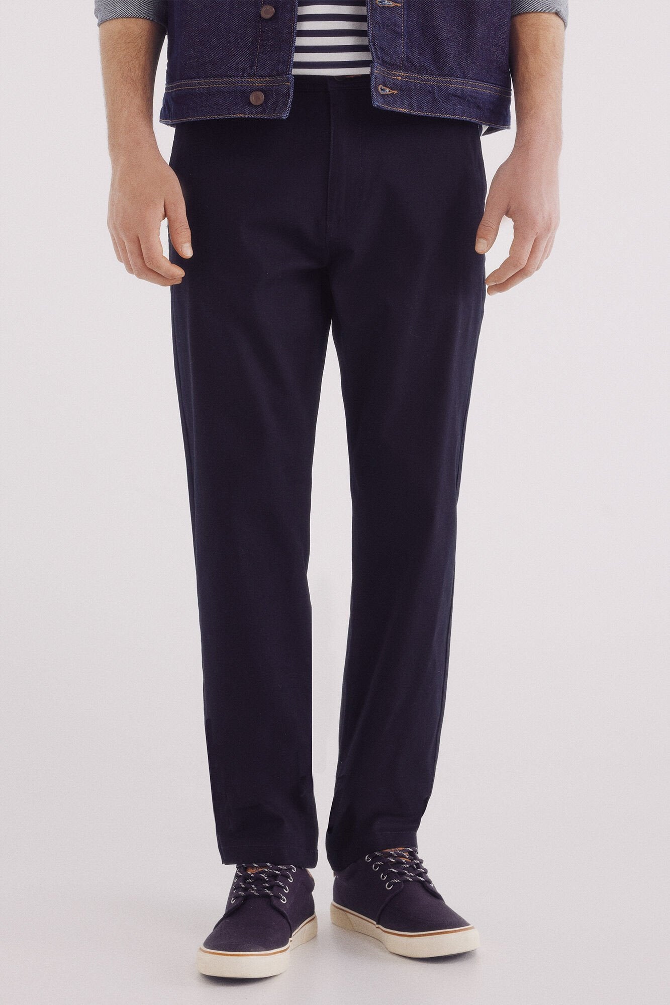 Springfield_Comfort Fit Structured Chinos Trousers_1559342_11_02