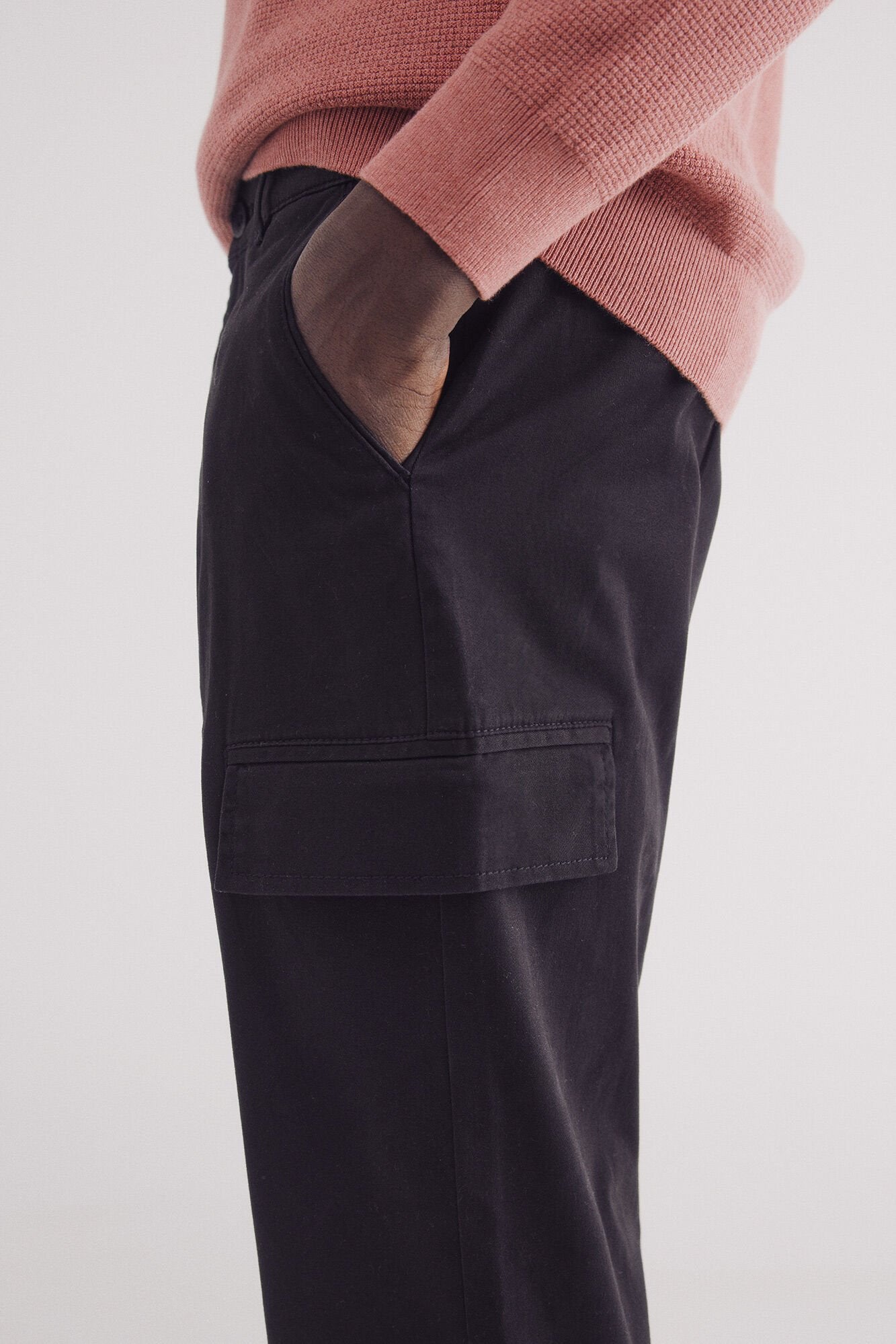 Springfield_Slim Fit Cargo Chinos_1559343_01_03