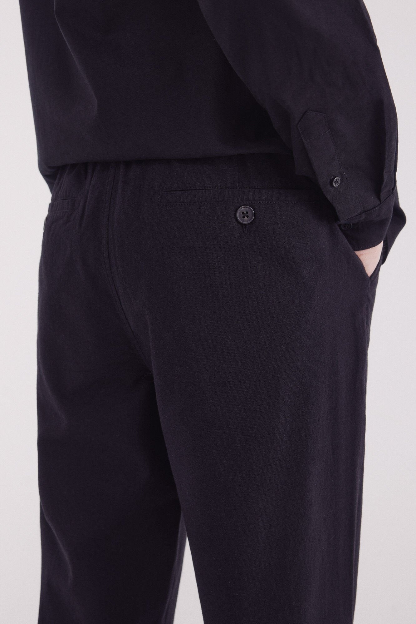 Springfield_Slim Fit Linen Chinos Trousers_1559348_01_05