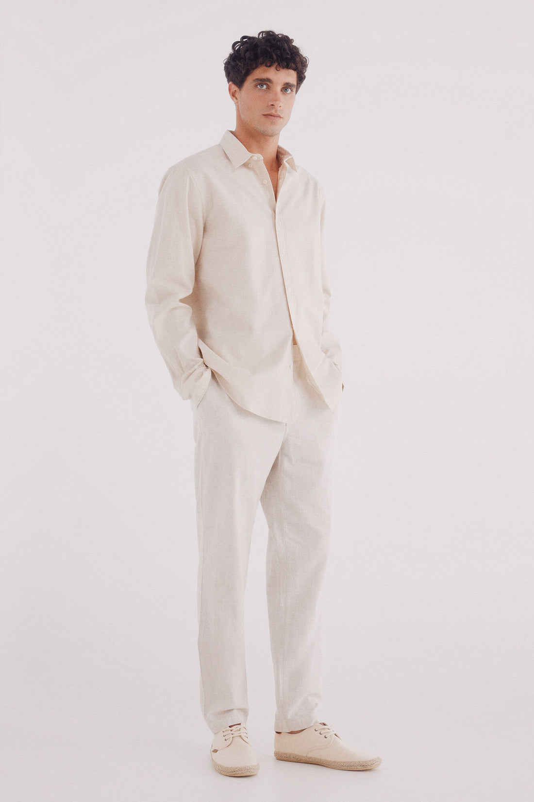 Springfield_Slim Fit Linen Chinos Trousers_1559348_97_01