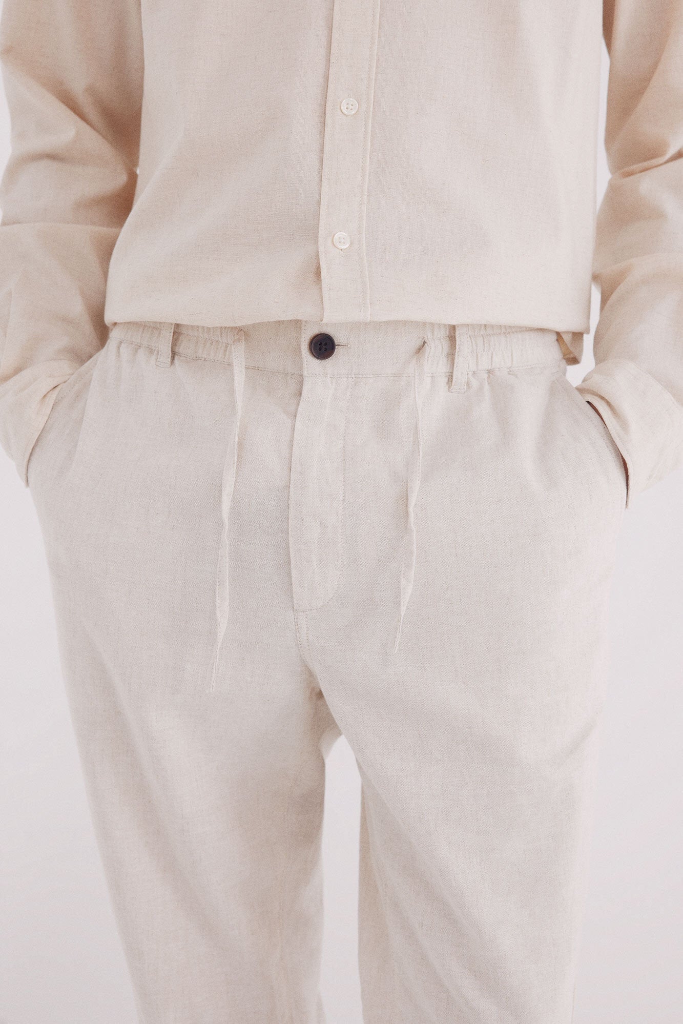 Springfield_Slim Fit Linen Chinos Trousers_1559348_97_02