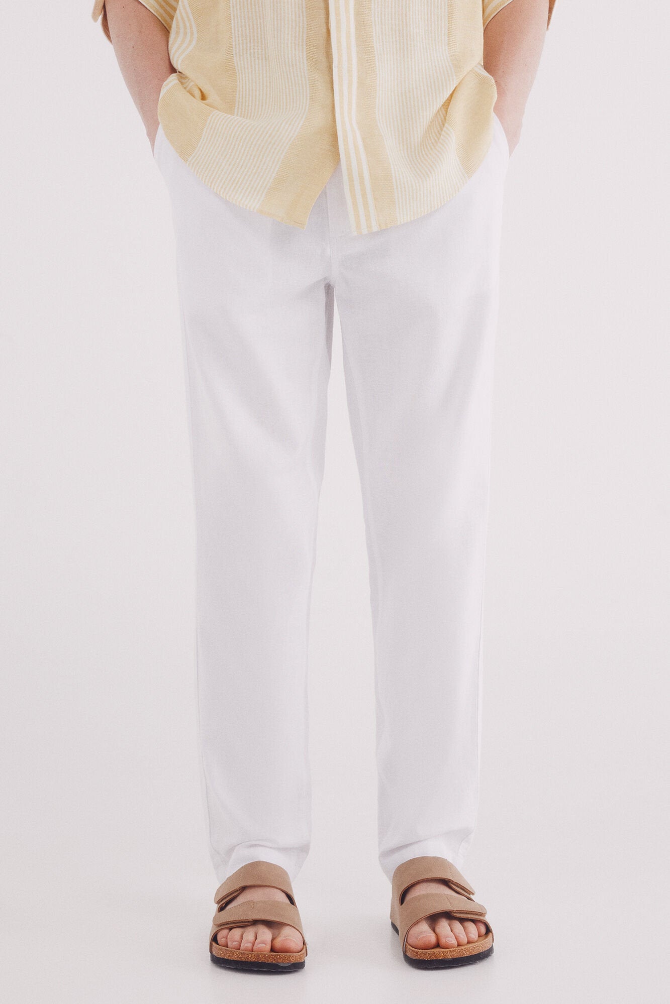 Springfield_Slim Fit Linen Chinos Trousers_1559348_99_02