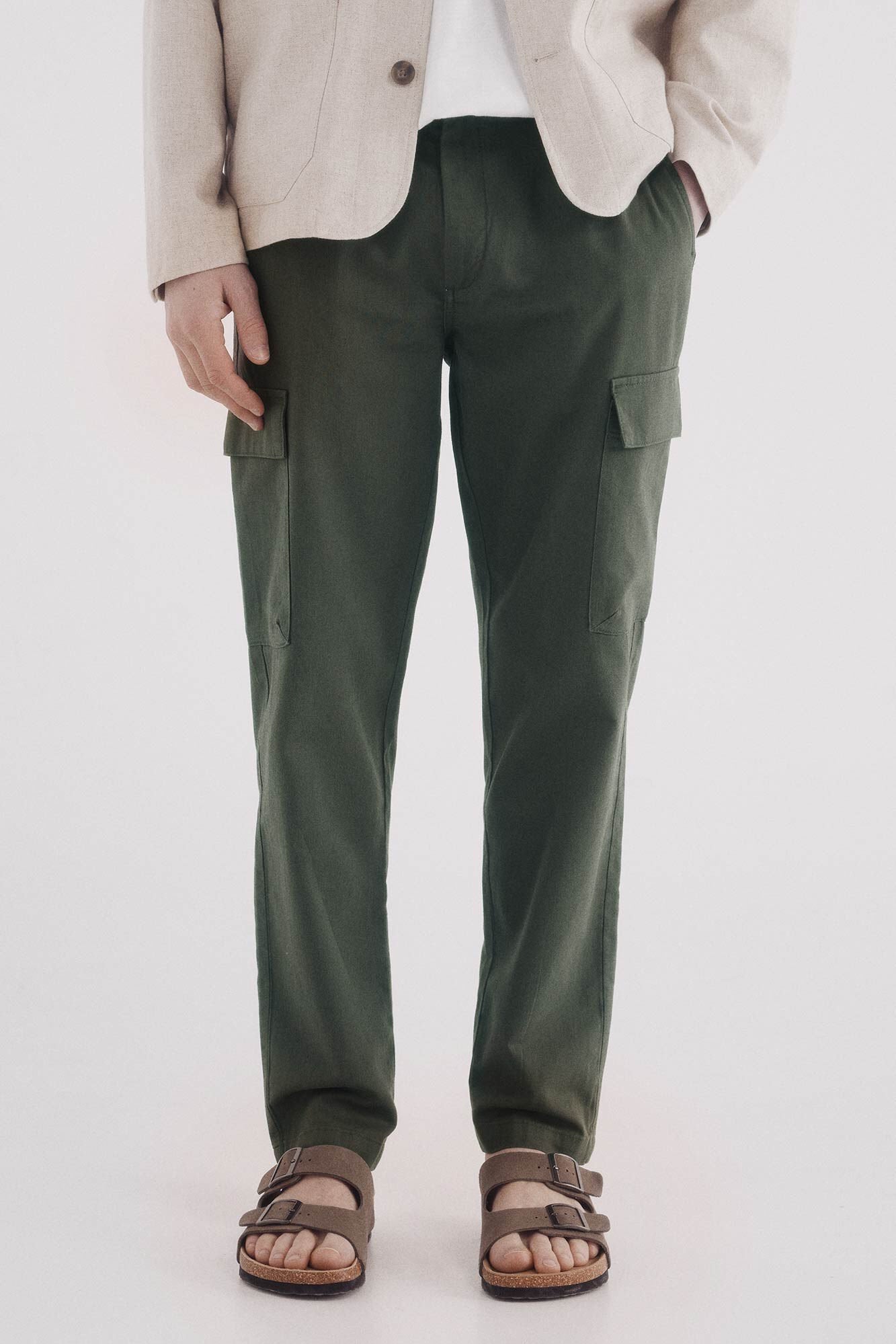 Springfield_Slim Fit Linen Cargo Trousers_1559352_90_03