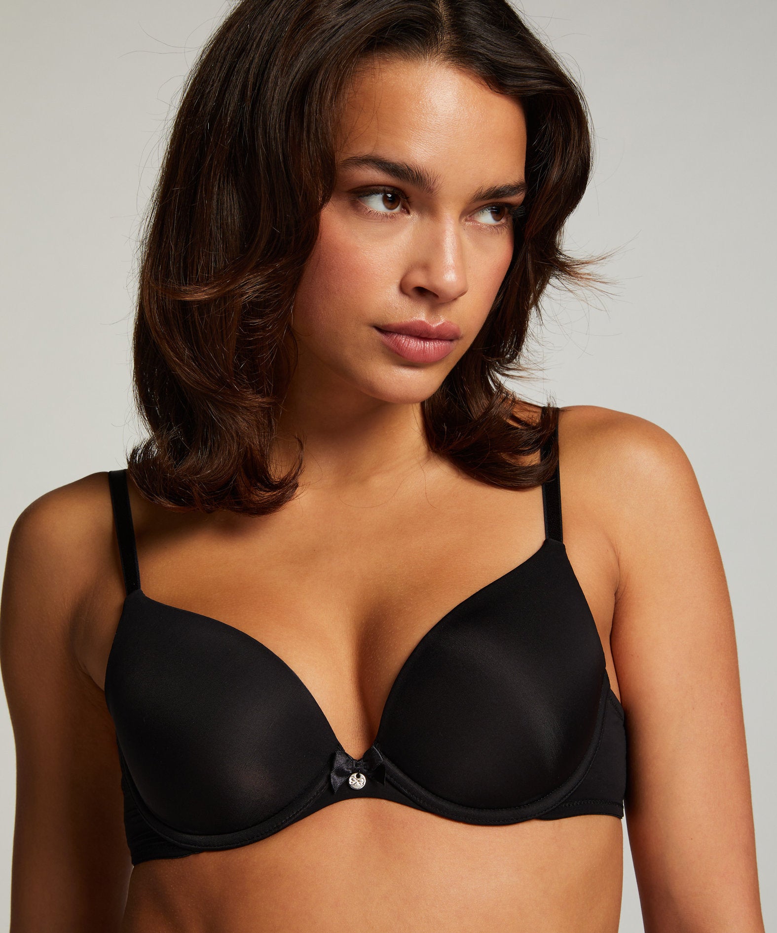 P&amp;M Plunge Push Up Bra In Different Cup Sizes_166941_Black_04
