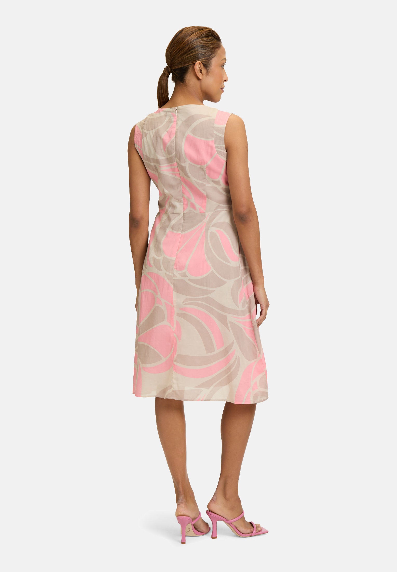 Betty Barclay_Sheath Dress Knee Length_1670-1148_1827_03