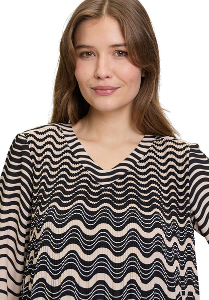 Betty Barclay_Pleated Dress_1675-1263_9875_06