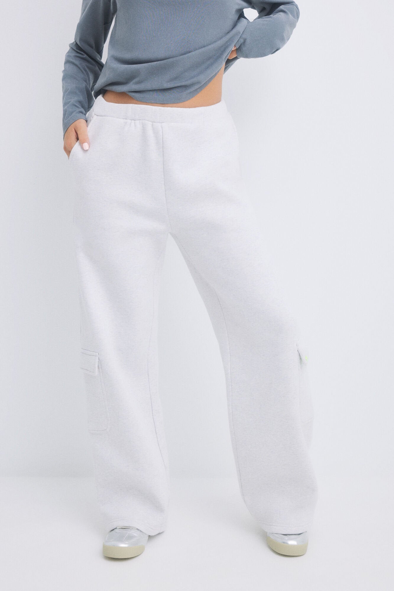 Glare Pants Gray Plush_1678006_44_04