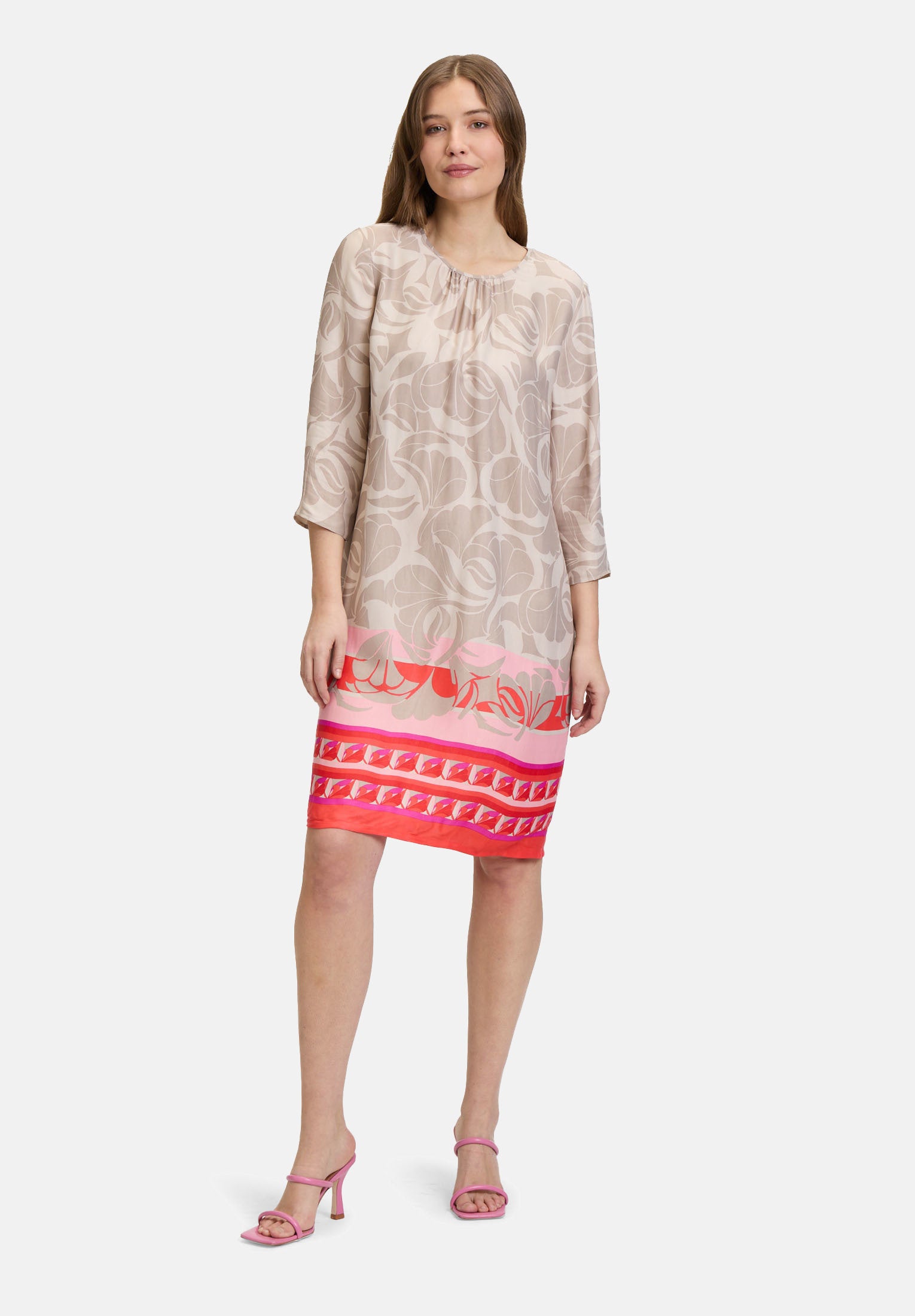 Betty Barclay_Summer Dress with a Crew Neck_1691-1139_7846_03