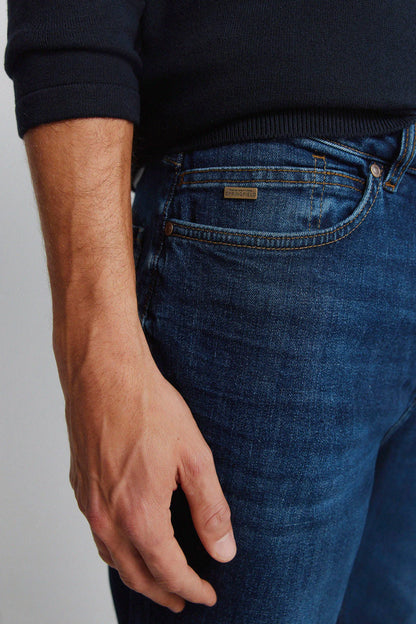 Springfield Blue Men Dark Wash Slim Fit Jeans SKU: 1753225_11 Image 04