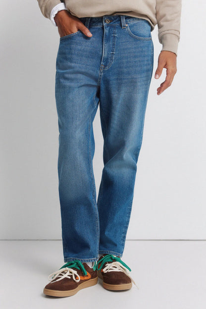 Springfield Blue Men Medium Wash Regular Fit Jeans SKU: 1753231_14 Image 02