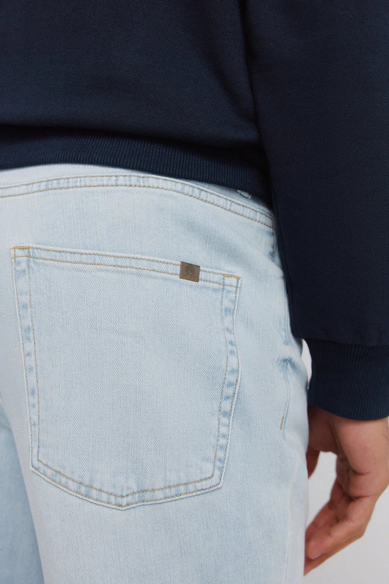 Springfield Blue Men Light Wash Ultralight Slim Fit Jeans SKU: 1753253_16 Image 06