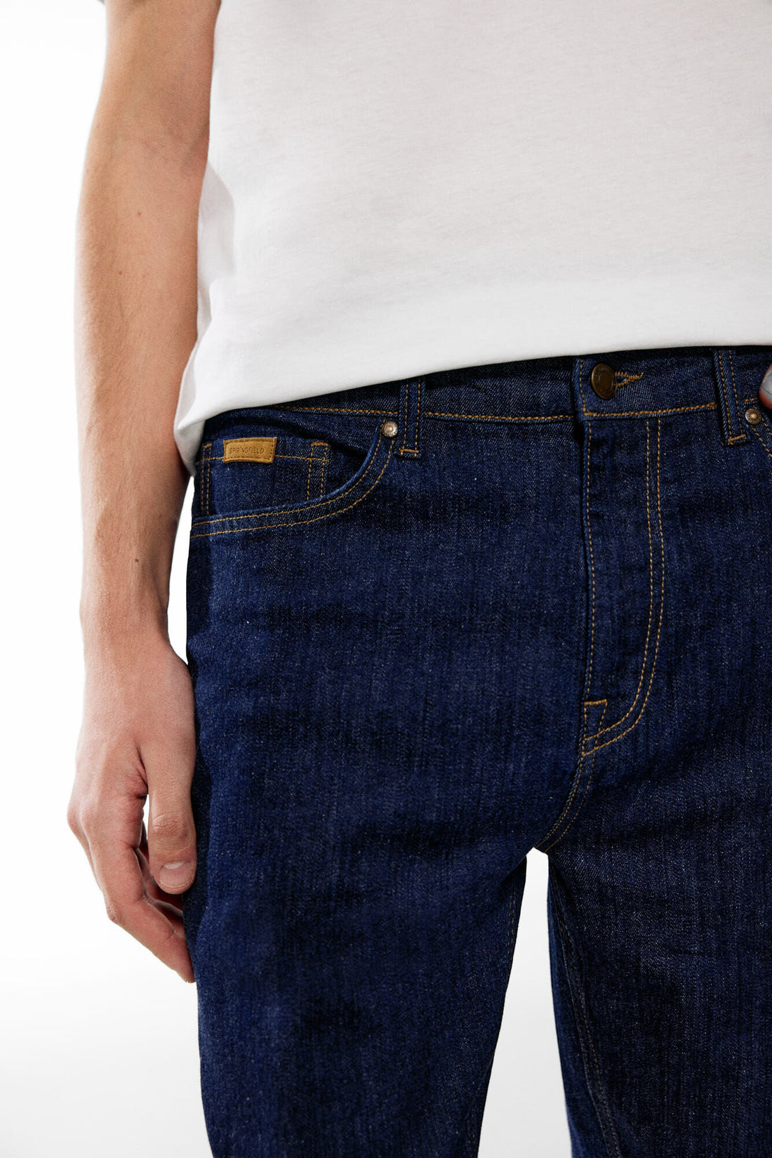 Dark Wash Standard Fit Jeans_1757520_10_02