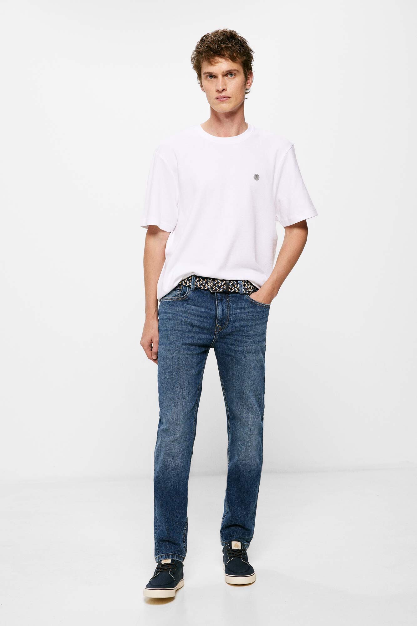 Medium Wash Slim Fit Jeans_1757525_11_08