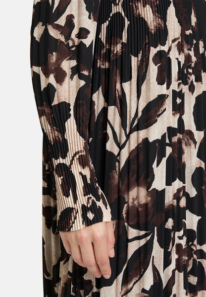 Betty Barclay_Beige/Brown_Pleated Dress Long Sleeves_1789-1623_7875_06