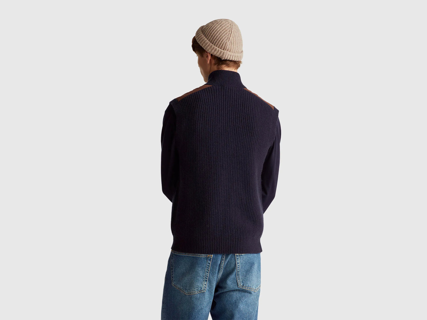 Benetton_Dark Blue_Vest with Zip in Wool Blend_18AYU501A_3C1_02
