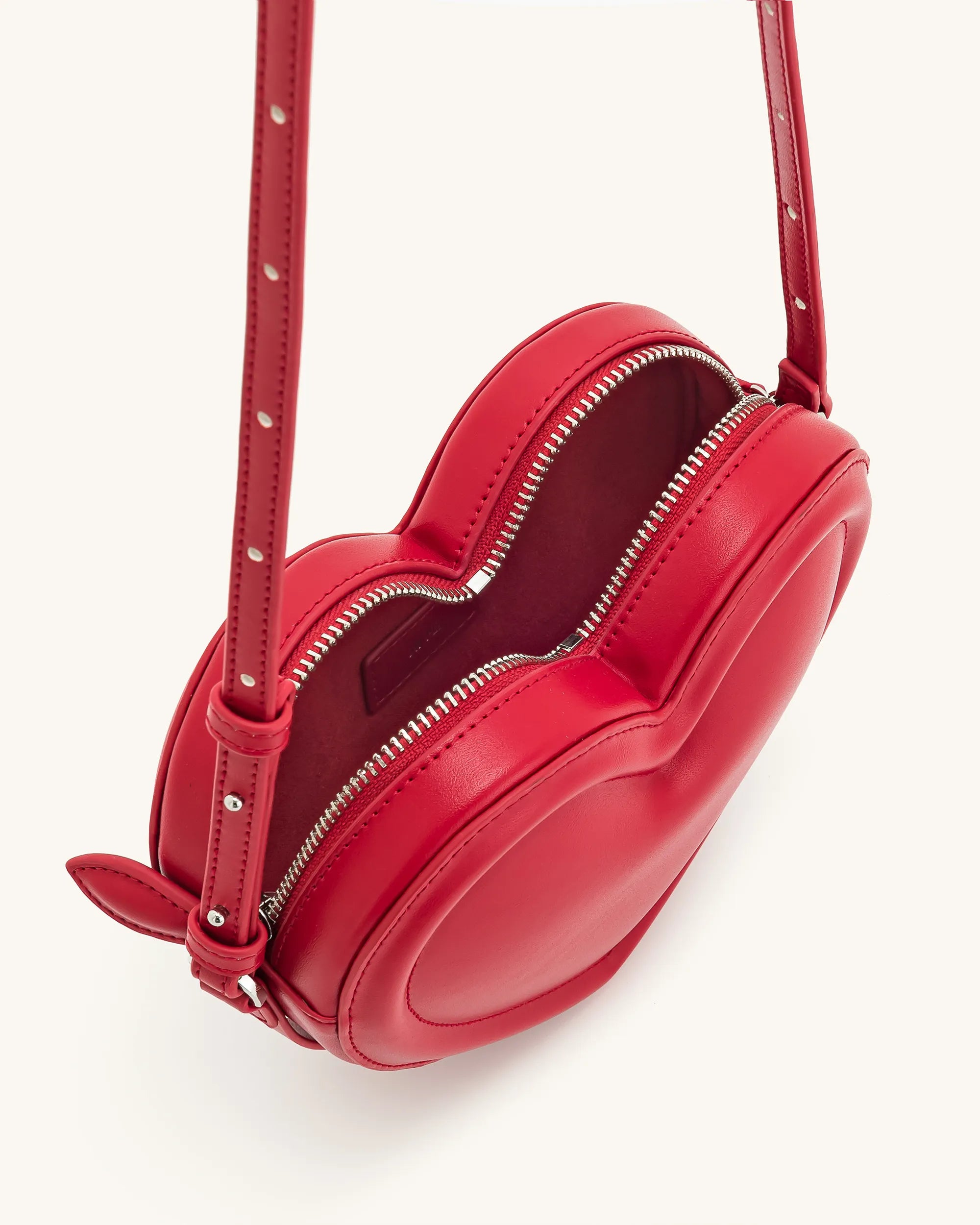 JW PEI_Magenta_Arlene Heart Shaped Bags_1C127-4_Magenta_04