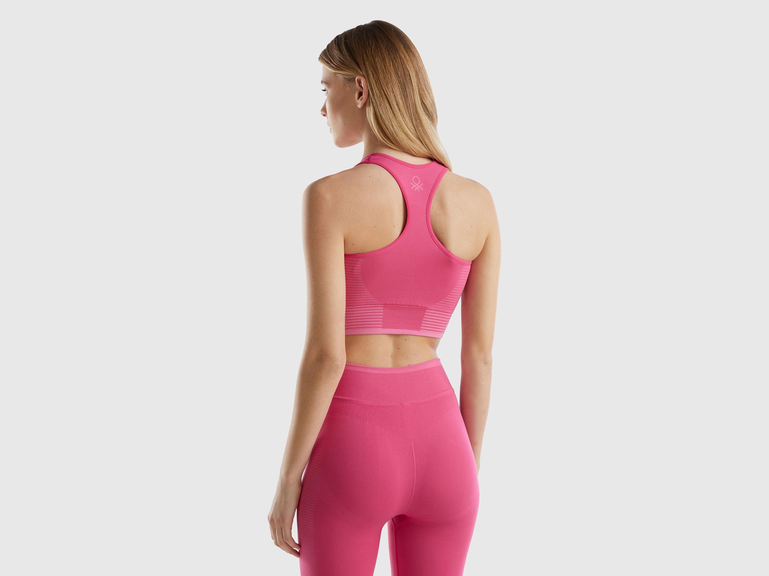 Seamless Sports Crop Top_1KIJ3H009_1M3_02