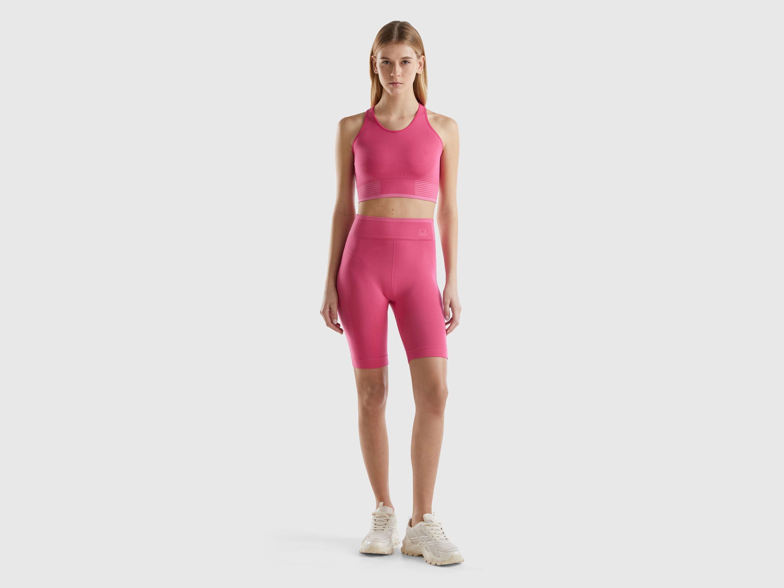 Seamless Sports Crop Top_1KIJ3H009_1M3_03