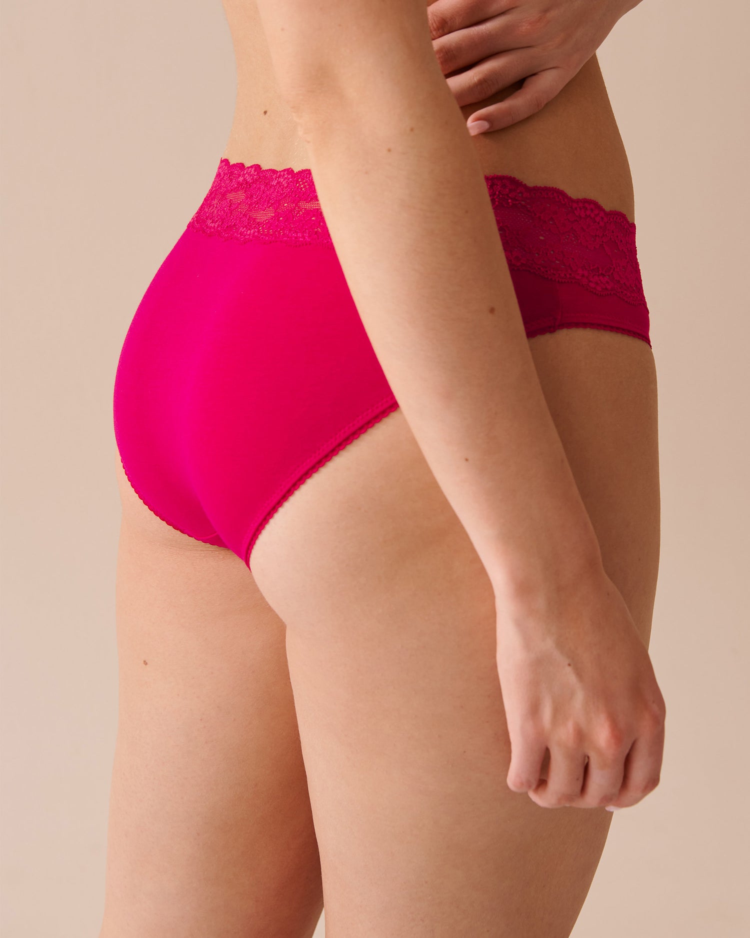 Cotton and Lace Band Bikini Briefs_20100470_60184_02