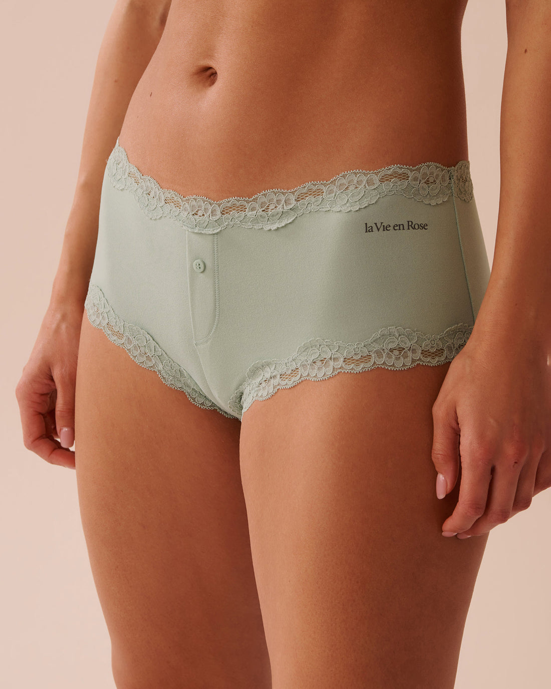La Vie en Rose_Super Soft Lace Trim Boyleg Panty_20100553_30055_01