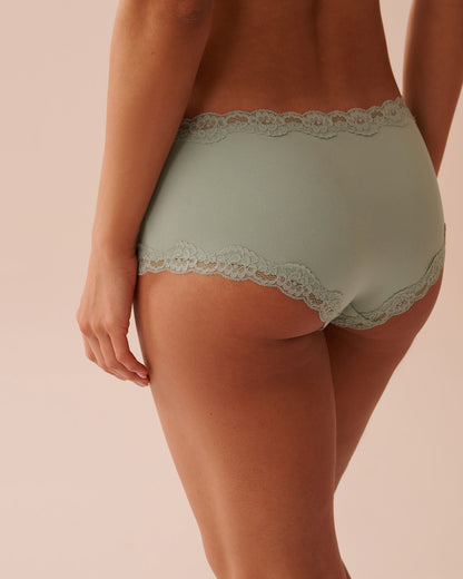 La Vie en Rose_Super Soft Lace Trim Boyleg Panty_20100553_30055_02