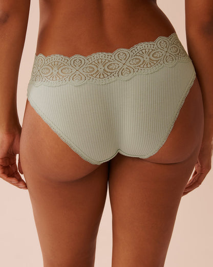 La Vie en Rose_Lace Trim Ribbed Bikini Panty_20100556_30055_02