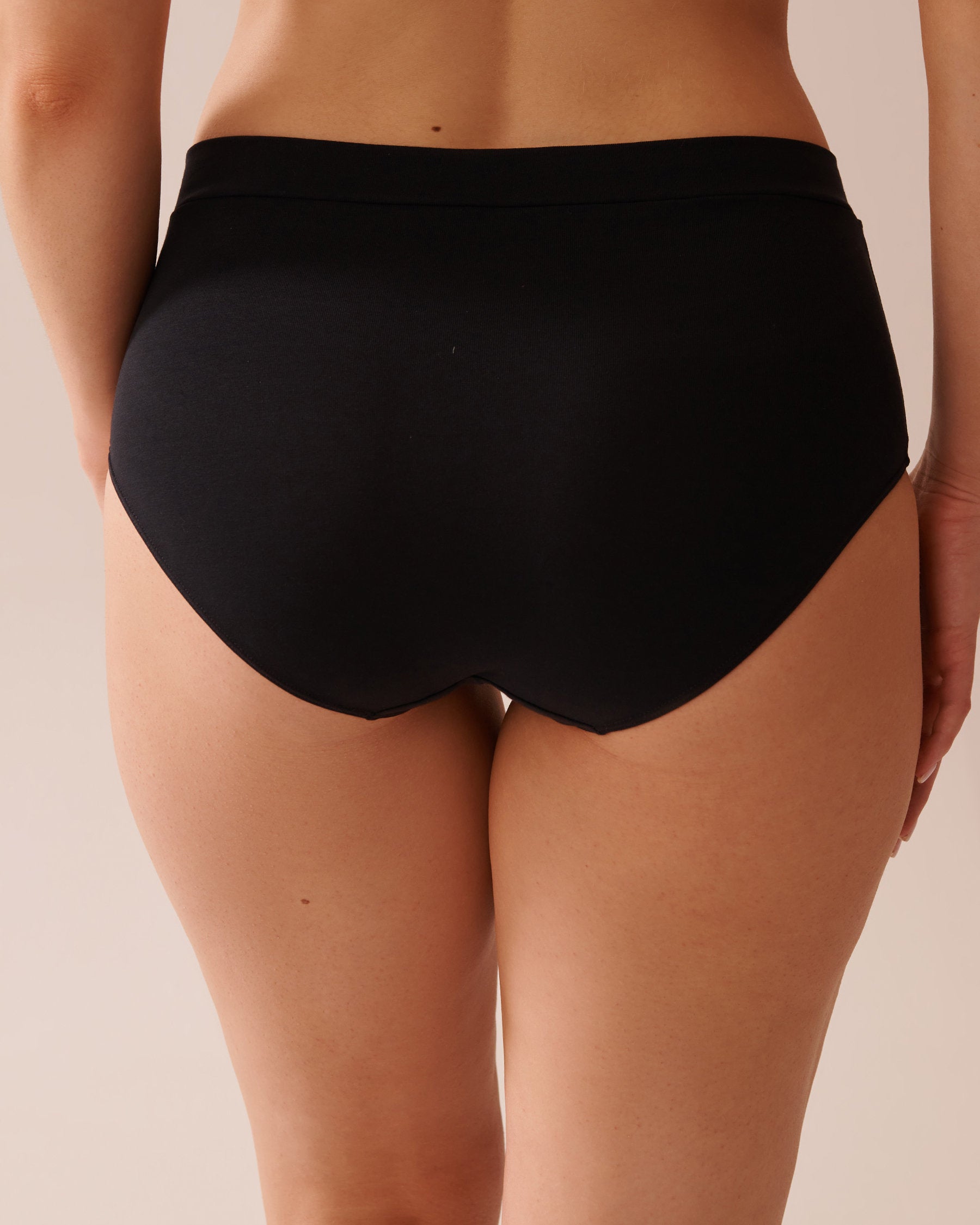 La Vie en Rose_Cotton High Waist Bikini Panty_20100574_00001_02