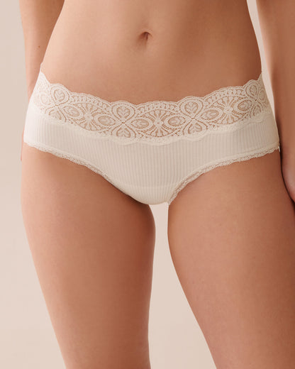 La Vie en Rose_Lace Trim Ribbed Hiphugger Panty_20100608_10011_01