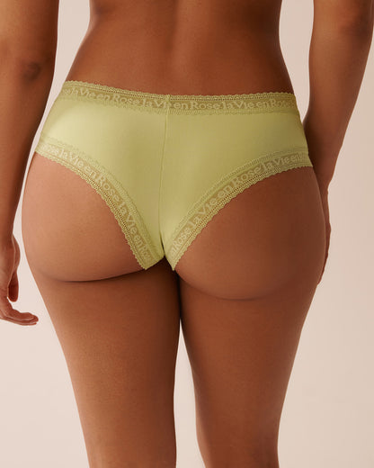 La Vie en Rose_Lint_Super Soft Lace Trim Cheeky Panty_20100629_30132_02