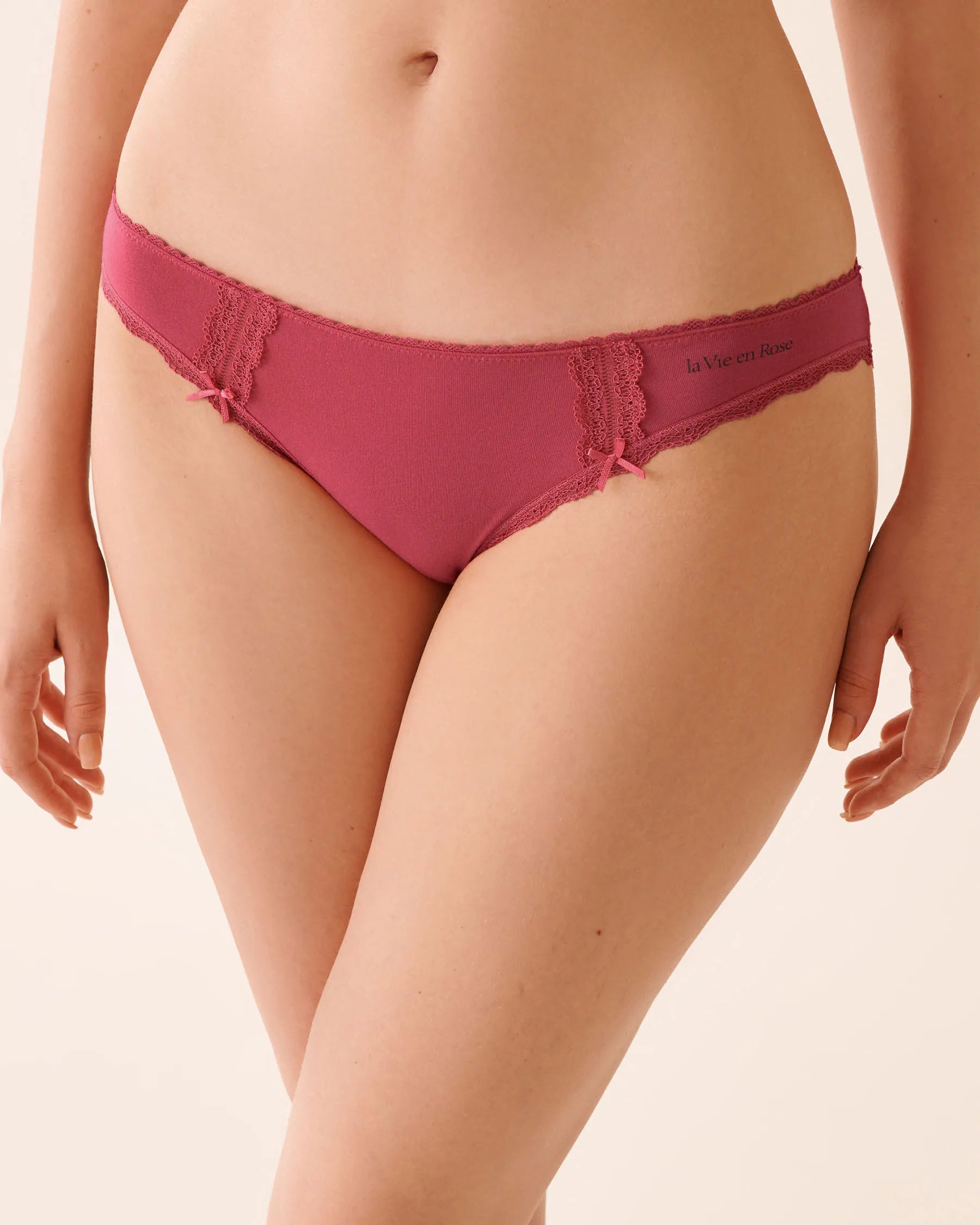 La Vie en Rose_Carmine_Cotton and Lace Detail Bikini Panty_20100662_60190_01