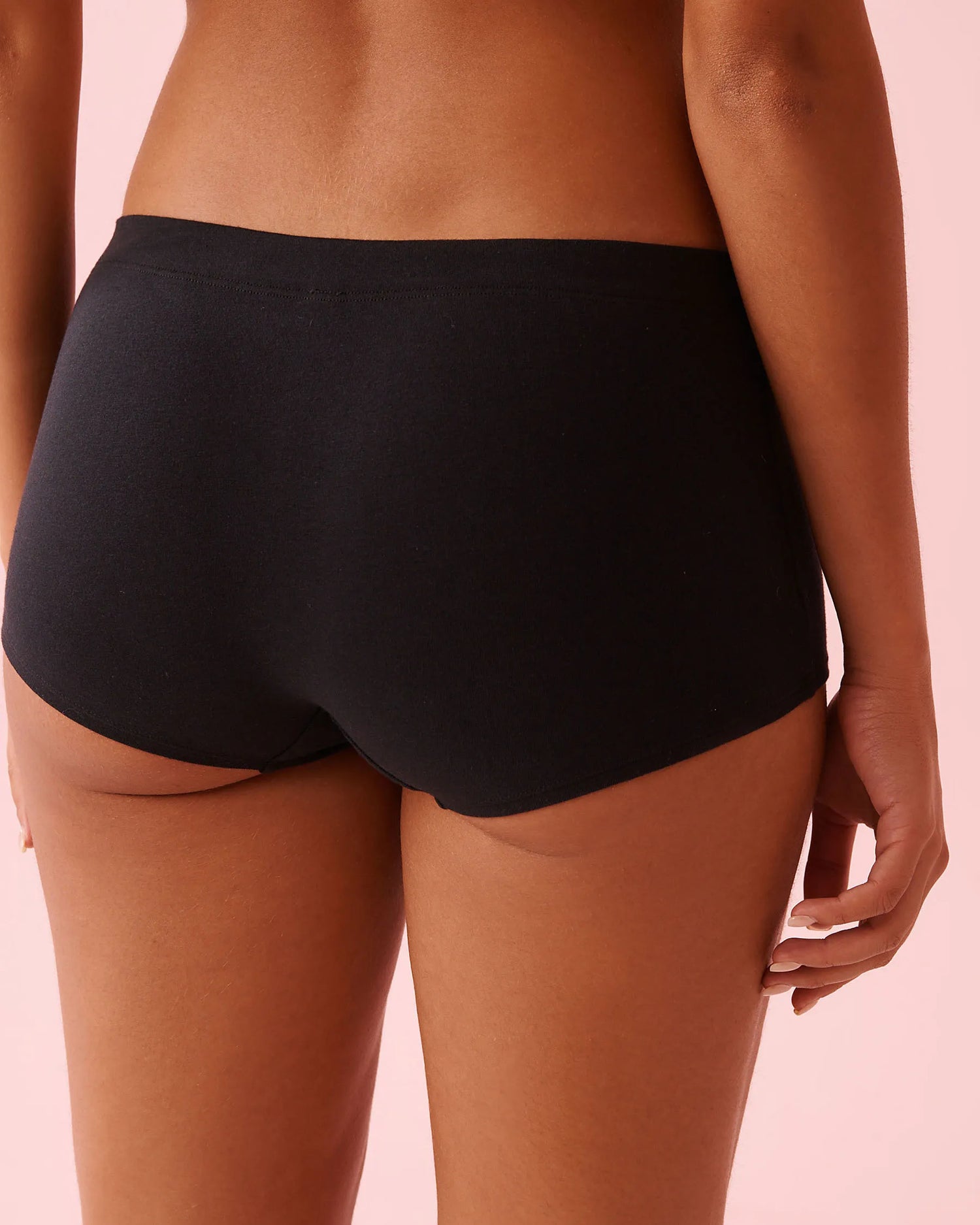 La Vie en Rose_Black Beauty_Bow &amp; Ruched Cotton Boyshort Panty_20100696_00001_02