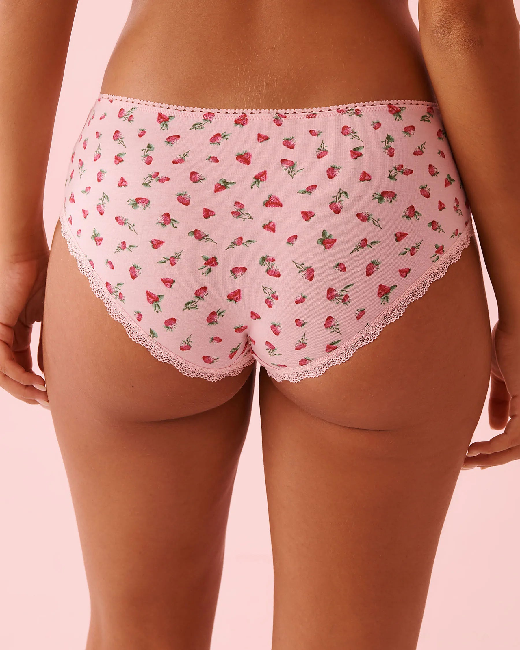La Vie en Rose_Tickled Pink Strawberry_Cotton and Lace Detail Hiphugger Panty_20100700_P60440_02