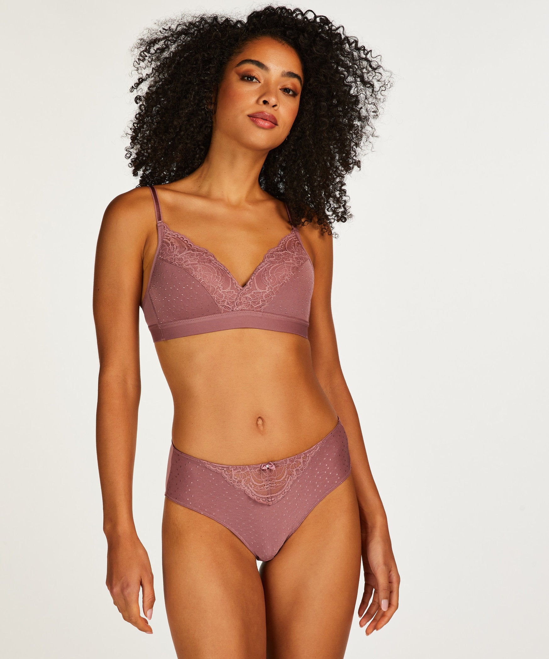 Sophie Rio H_201124_Wistful Mauve_03