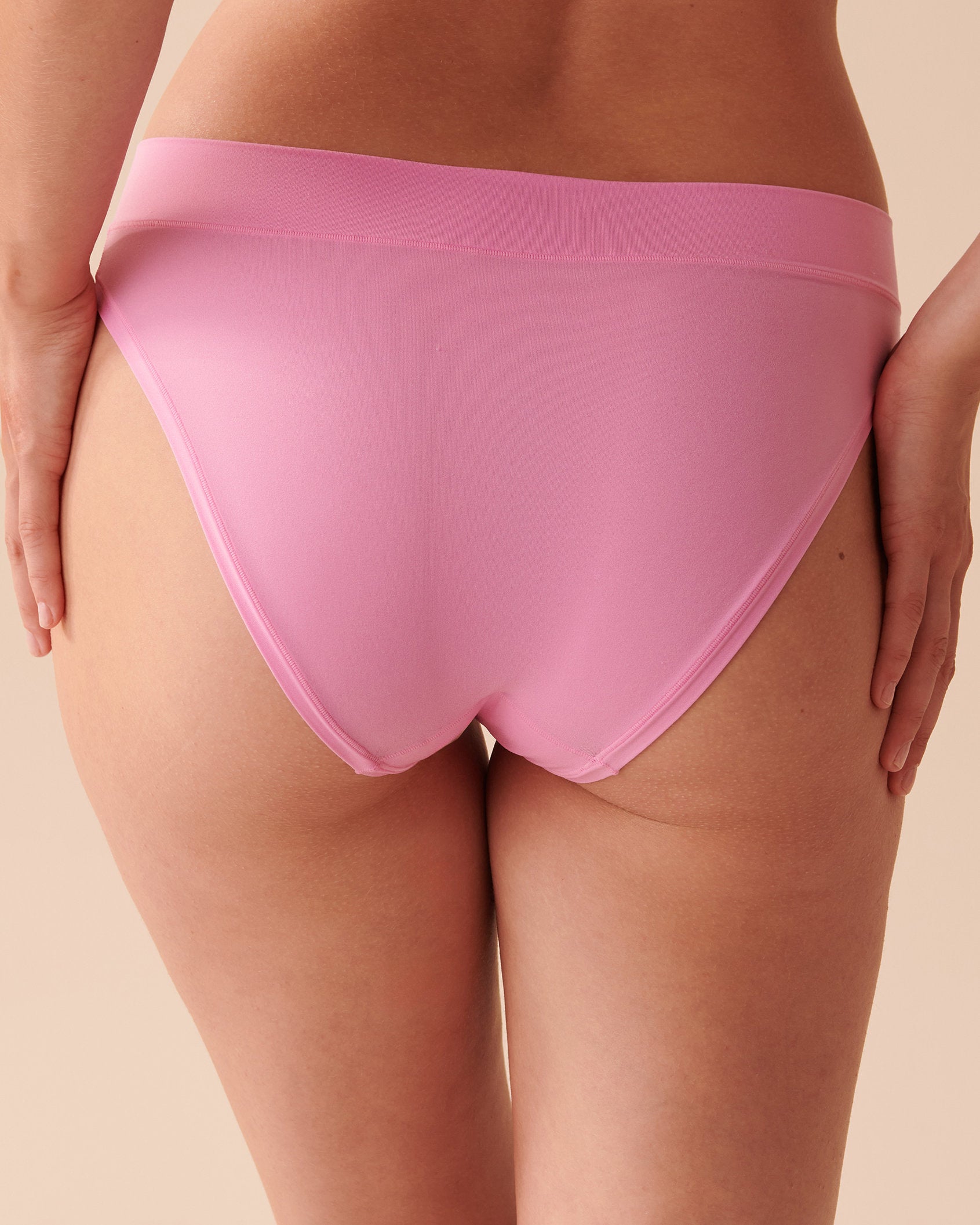 Micro Bikini Briefs_20200437_60173_02